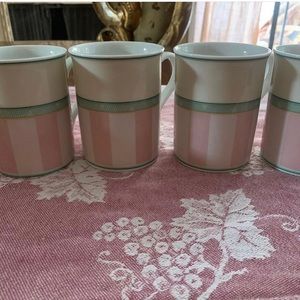 Hutschenreuther mugs/ Germany.   Parklane. set/4